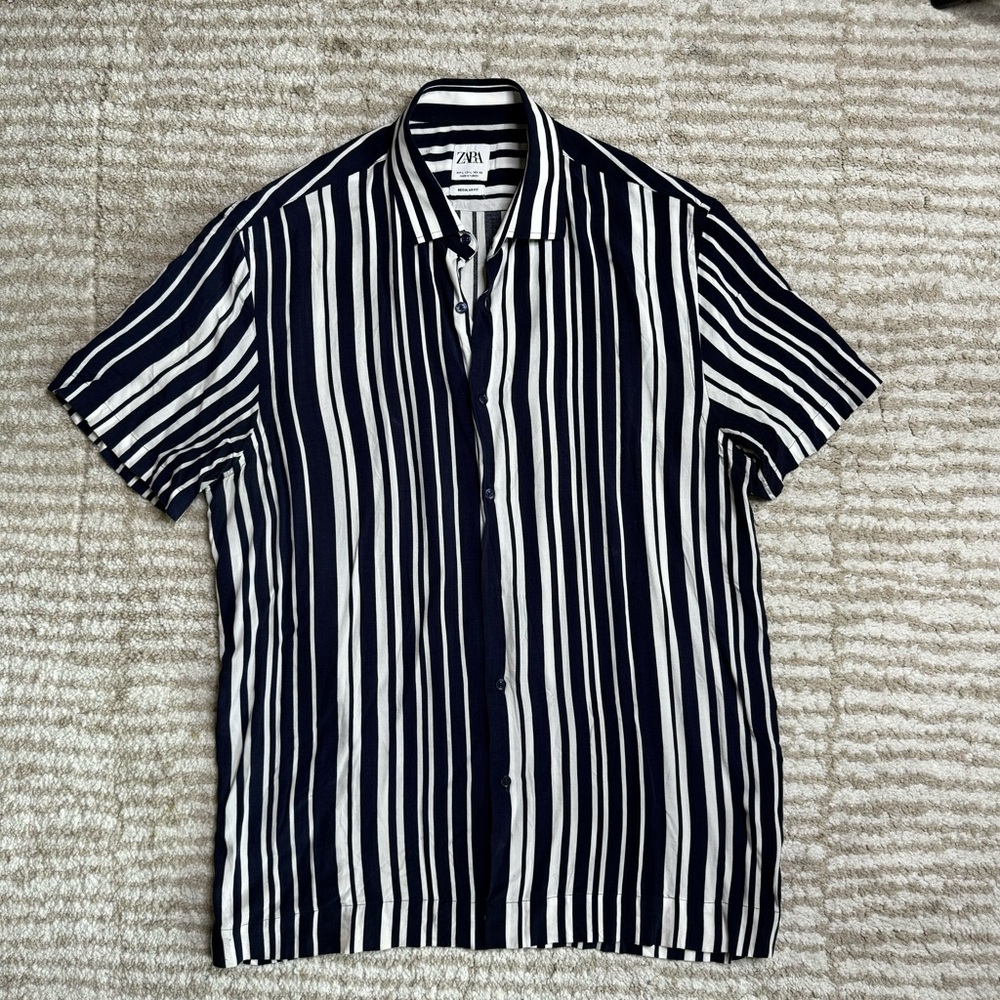 Zara Navy Blue & White Button Down Shirt Size L